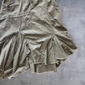 Squeeze jeans size 13 Cotten green with zipper